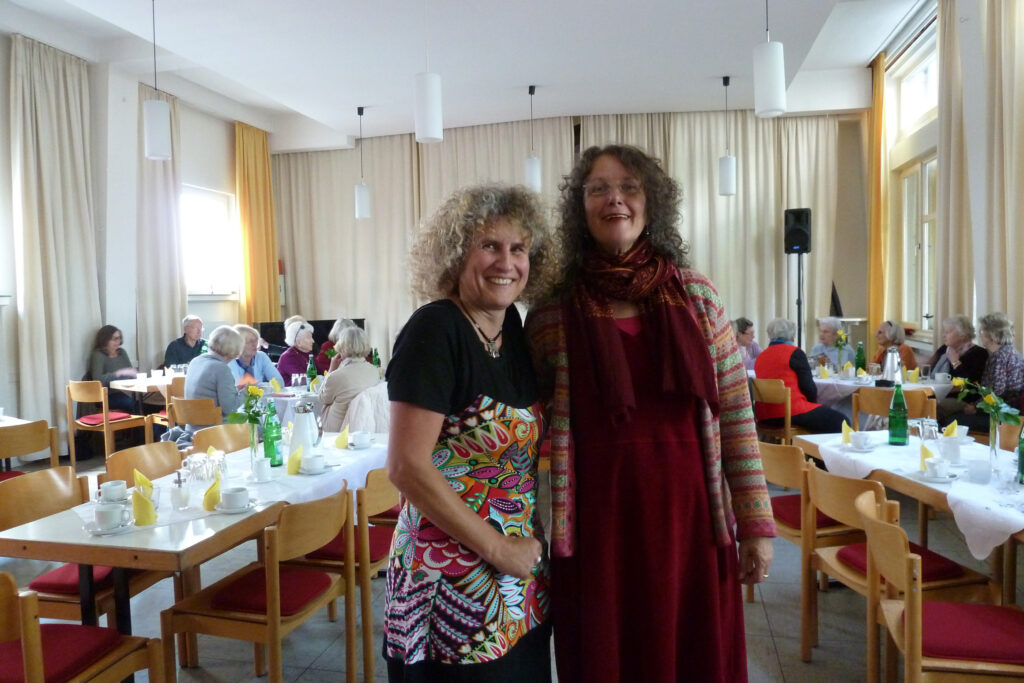 Erzählcafé mit Sonja Schlegel und Team, Foto: Helga Fitzner