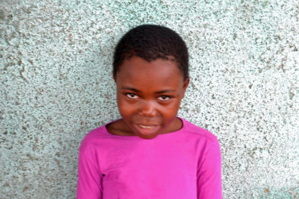 Kongo-Spendenprojekt „Jericho Hope and Peace“, Schülerin Anita, Foto: Uduma e. V.