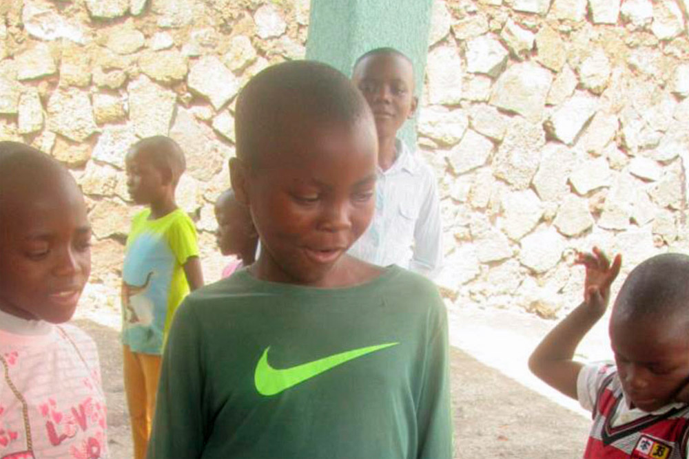 Kongo-Spendenprojekt „Jericho Hope and Peace“, Schülerin Elia, Foto: Uduma e. V.